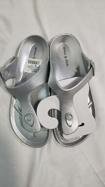 Seven Dials Cadella Women's Silver EVA Thong Sandal Size 8 M
